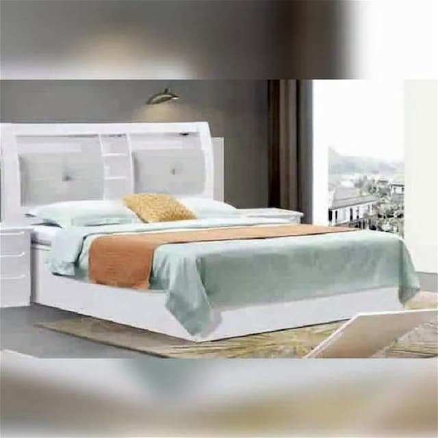 Pucol White High Gloss Bed